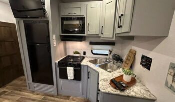 
										2019 Keystone RV Impact Vapor Lite TH 29V full									