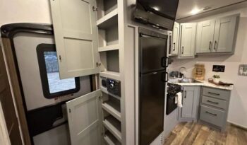 
										2019 Keystone RV Impact Vapor Lite TH 29V full									