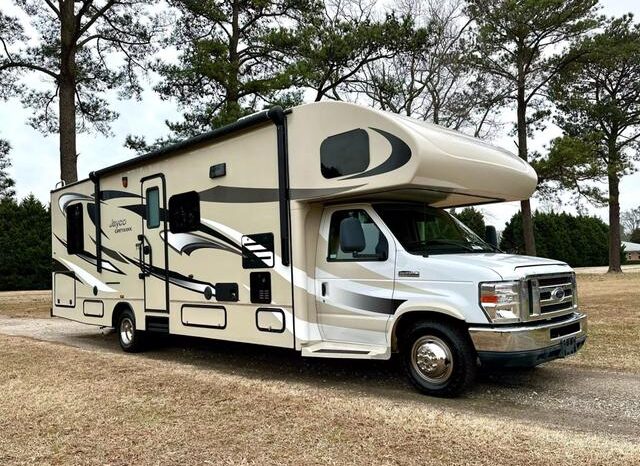 
								2014 Jayco Greyhawk 31FK full									