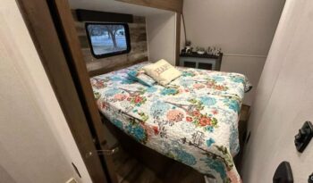 
										2019 Keystone RV Impact Vapor Lite TH 29V full									