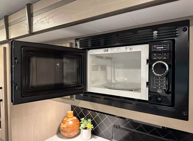 
								2021 Heartland Sundance 293RL Travel Trailer full									