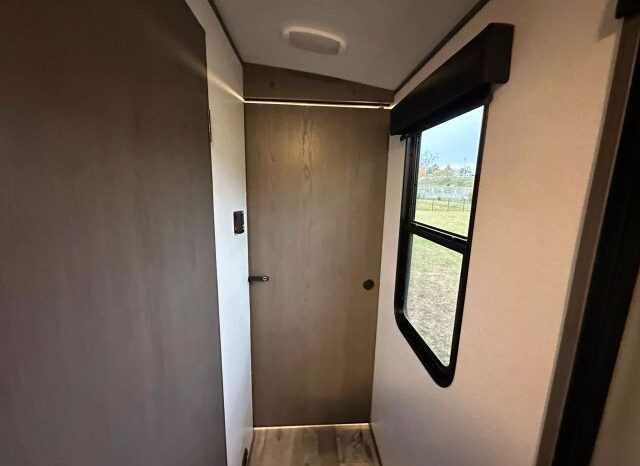 
								2021 Heartland Sundance 293RL Travel Trailer full									