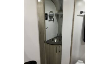 
										2016 Airstream International Serenity 30 full									