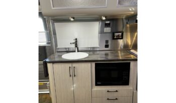 
										2016 Airstream International Serenity 30 full									