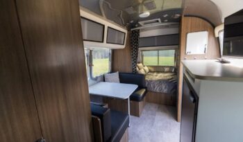 
										2023 Airstream CARAVEL 20FB Travel Trailer full									