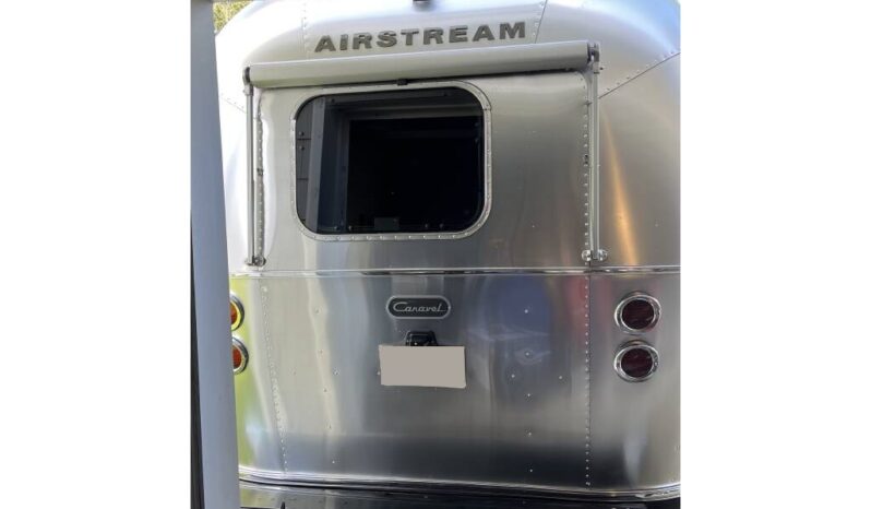 
								2022 Airstream CARAVEL 22FB Travel Trailer full									