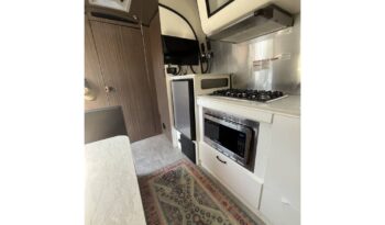 
										2022 Airstream CARAVEL 22FB Travel Trailer full									