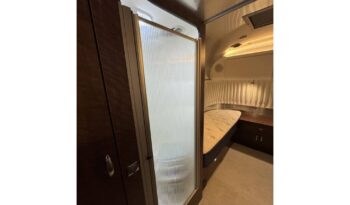 
										2020 Airstream Globetrotter 25FB Twin full									