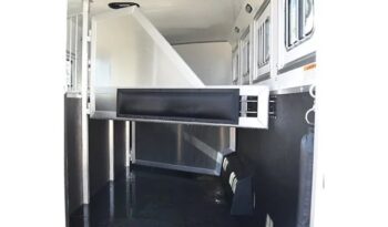 
										2018 Lakota Charger 4-Horse Trailer full									