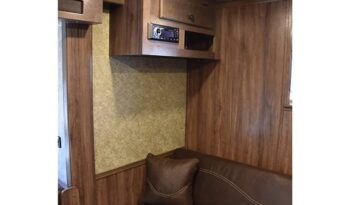 
										2018 Lakota Charger 4-Horse Trailer full									