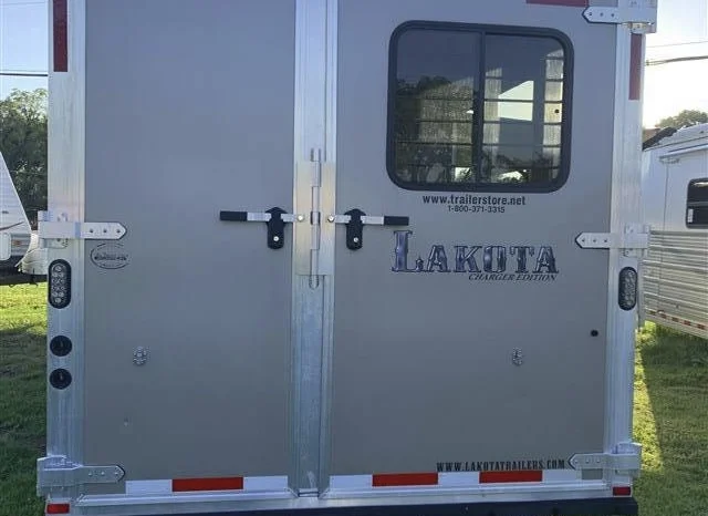 
								2014 Lakota Generator 8313 3H Gooseneck Trailer full									