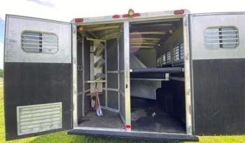 
										2005 C&C 3 Horse Trailer with 10′ Living Quarters full									